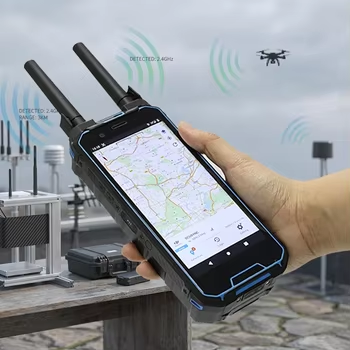 購入 手持ちのドローン検出器 UAVスペクトル検出プロトコル分析 リモートID認識とリアルタイム軌跡追跡 3kmまでの範囲 オンライン製造
